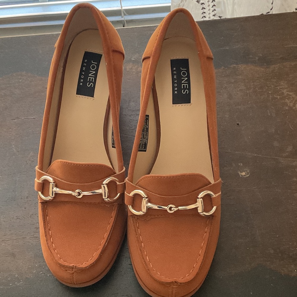 Jones New York Women's Brown Loafers with Gold Accent